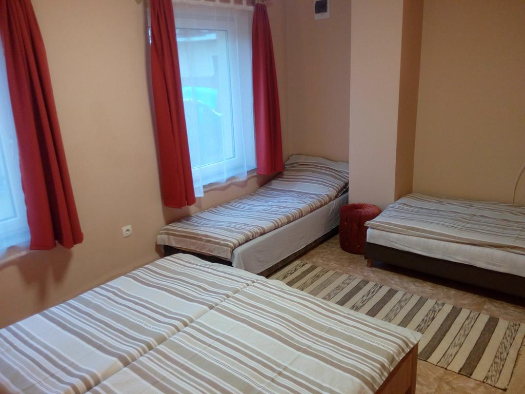 Eva Vendeghaz Guesthouse Hajdúszoboszló Exterior foto