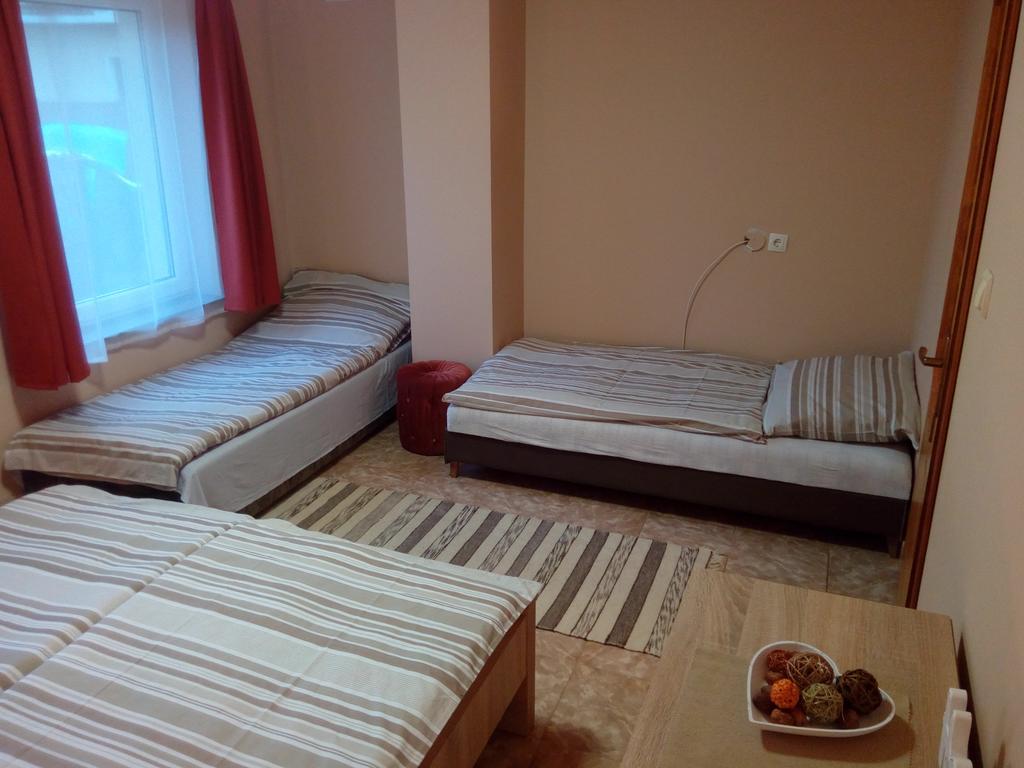 Eva Vendeghaz Guesthouse Hajdúszoboszló Exterior foto