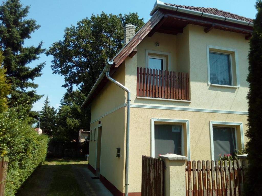 Eva Vendeghaz Guesthouse Hajdúszoboszló Exterior foto